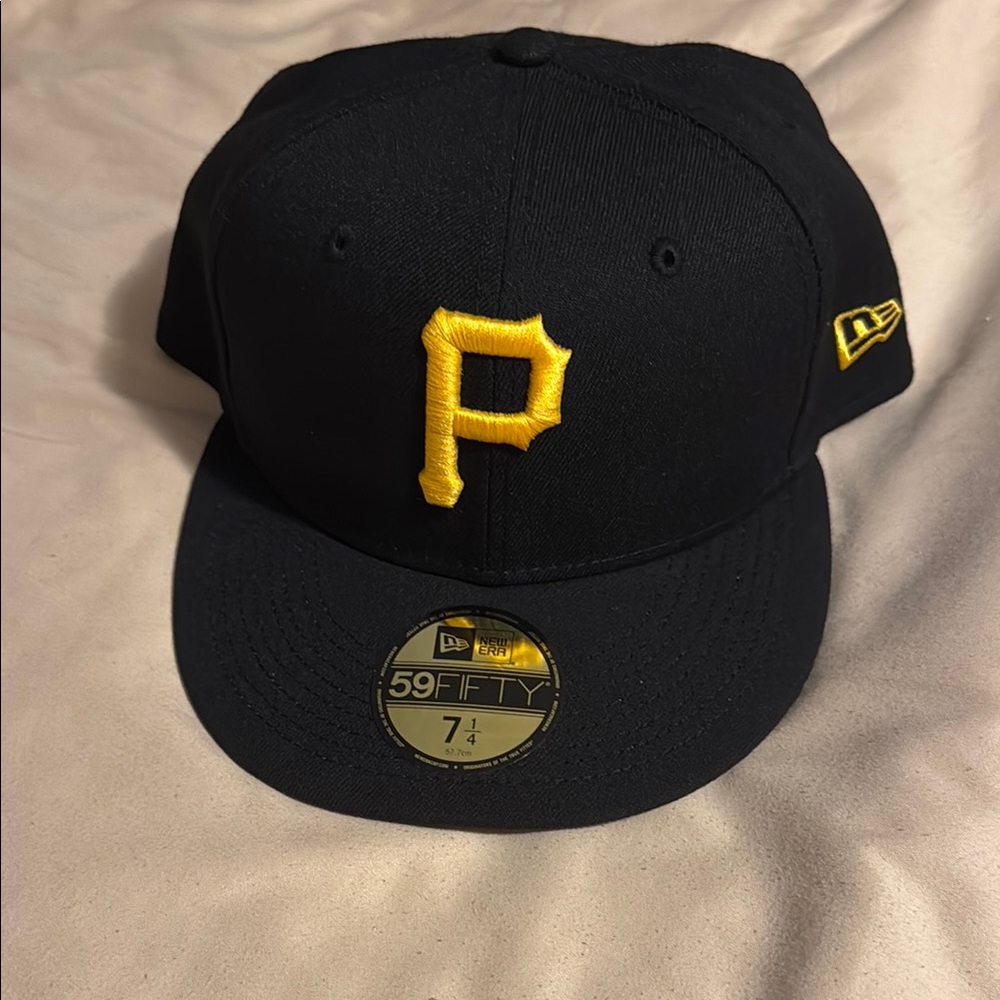 New Era Black and Gold Pirates Hat 59FIFTY Fitted Cap
